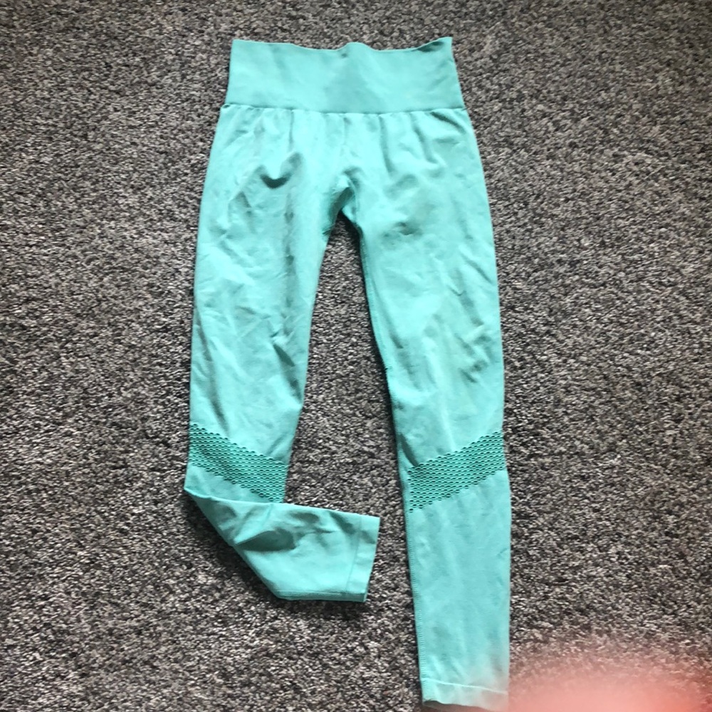 NVGTN workout leggings small